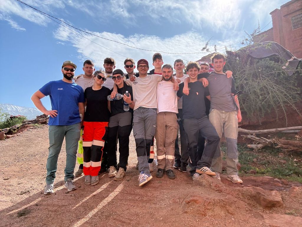 Groupe d'étudiant de BTS lors du chantier solidaire au Maroc
